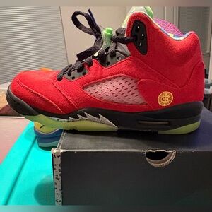 Jordan Air Retro SE Varsity Maize and Black SZ  5Y / WN 7.5